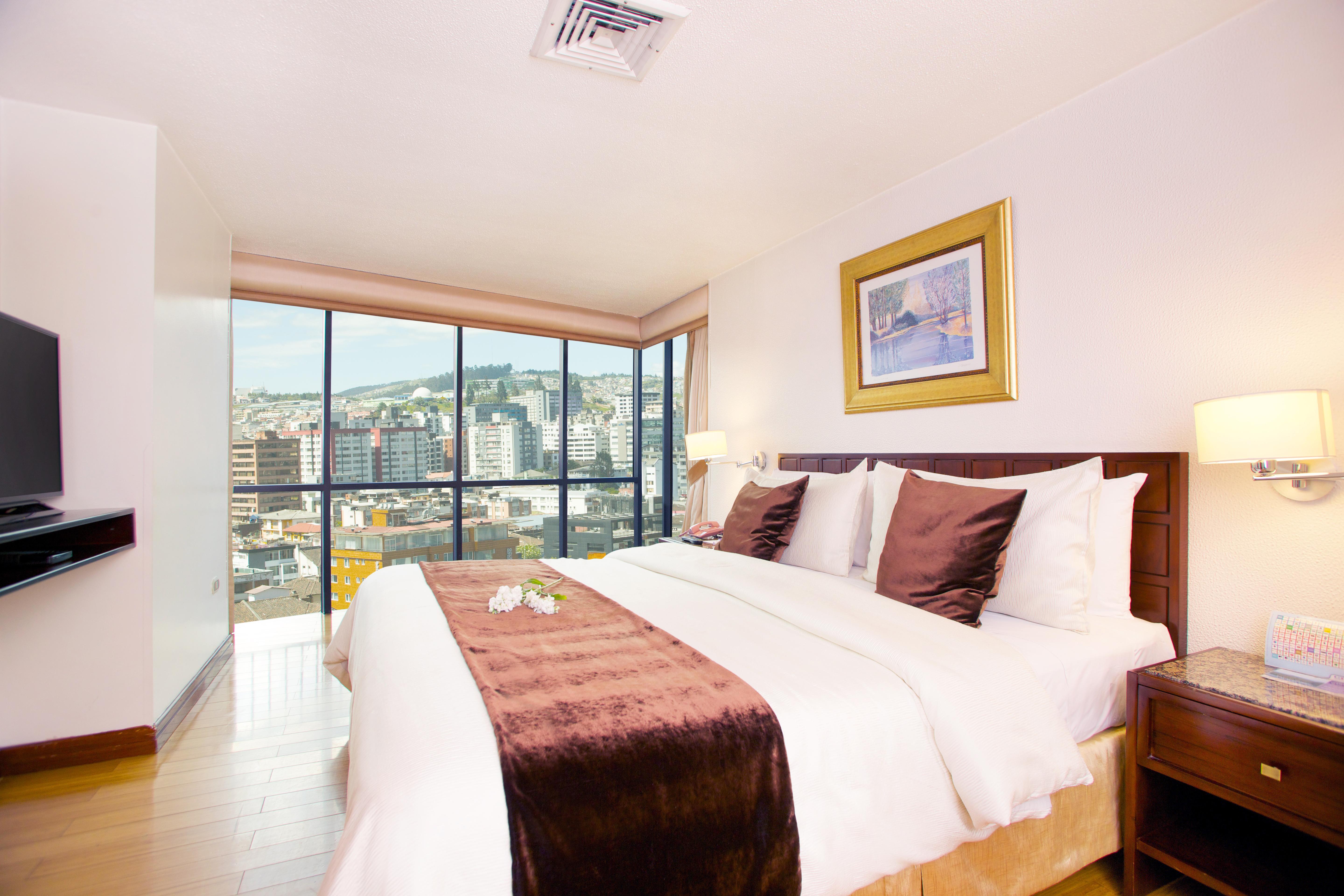 Hotel Rio Amazonas Quito Exterior photo