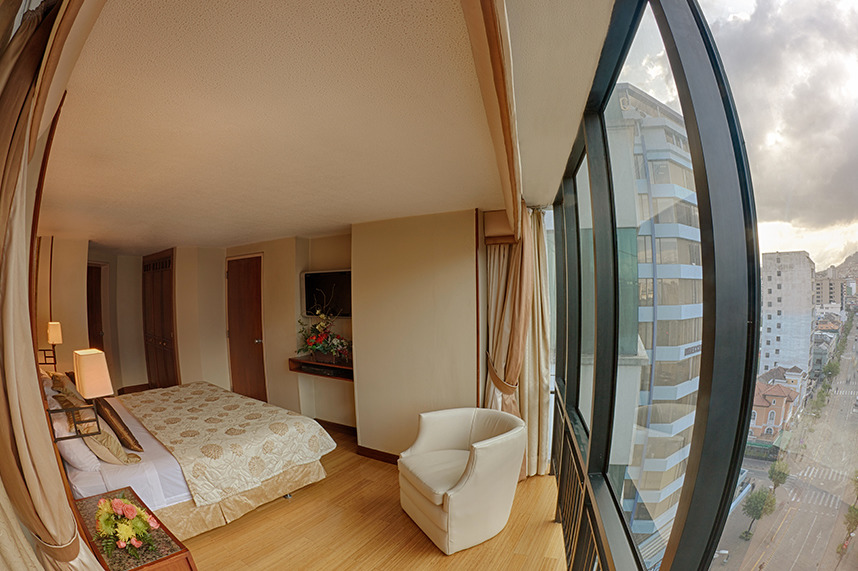 Hotel Rio Amazonas Quito Exterior photo
